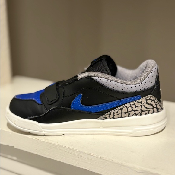 Nike Air Jordan Legacy 312 Low Sneakers Blue Royal Black Toddler Size 9C Shoes - Picture 3 of 10